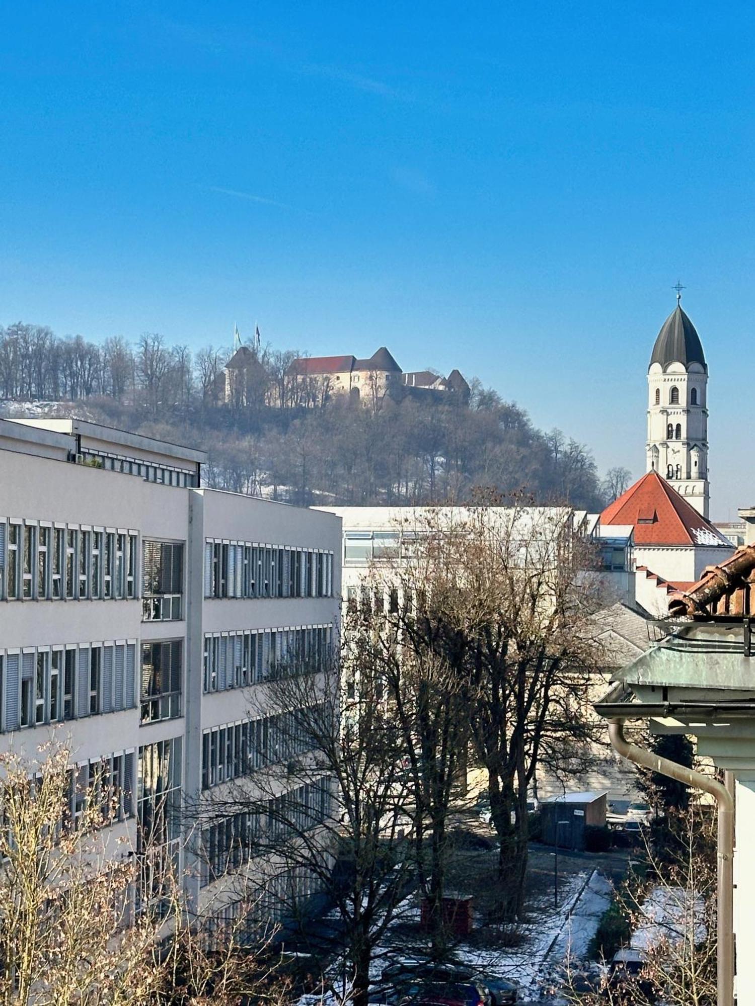 Garden Residence Ljubljana Buitenkant foto